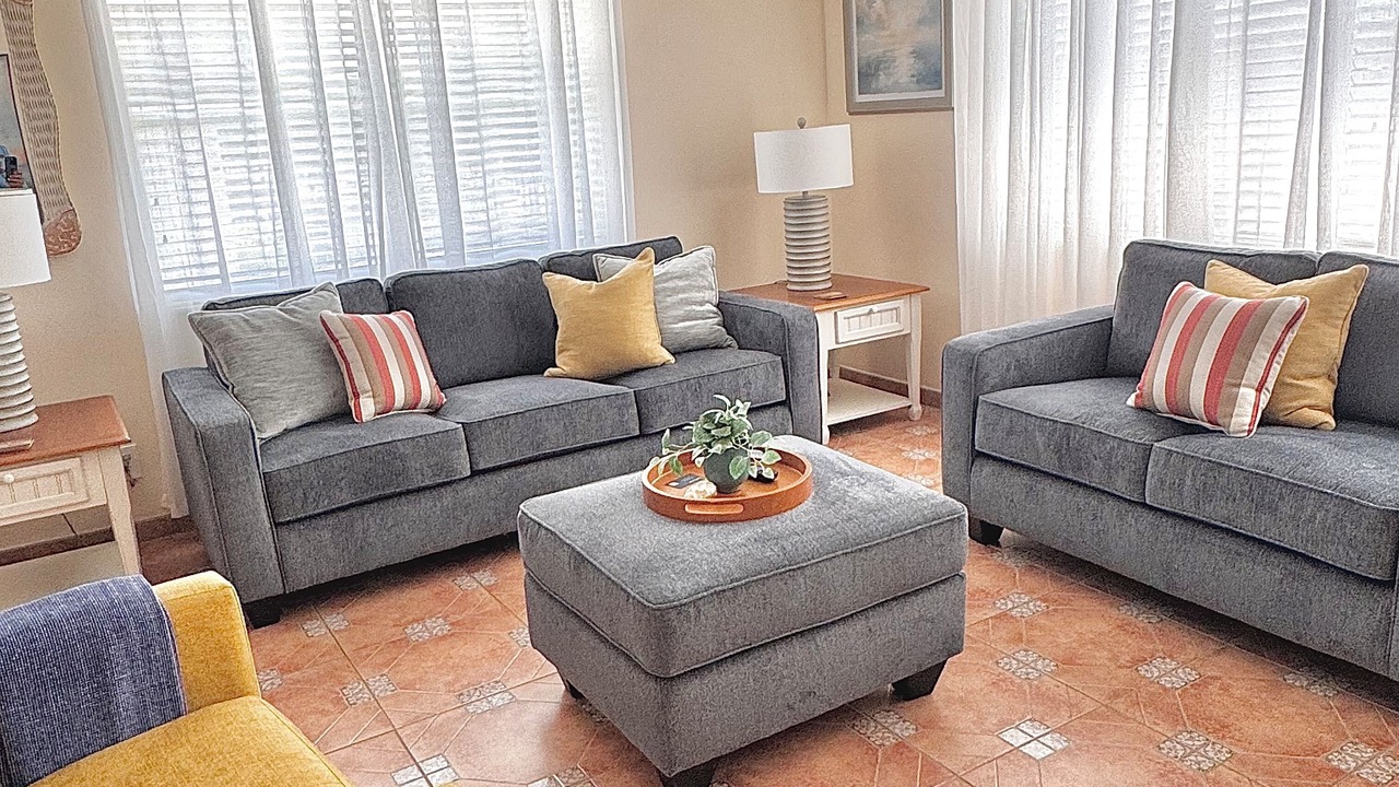 Photo of Livingroom in Harbor Village