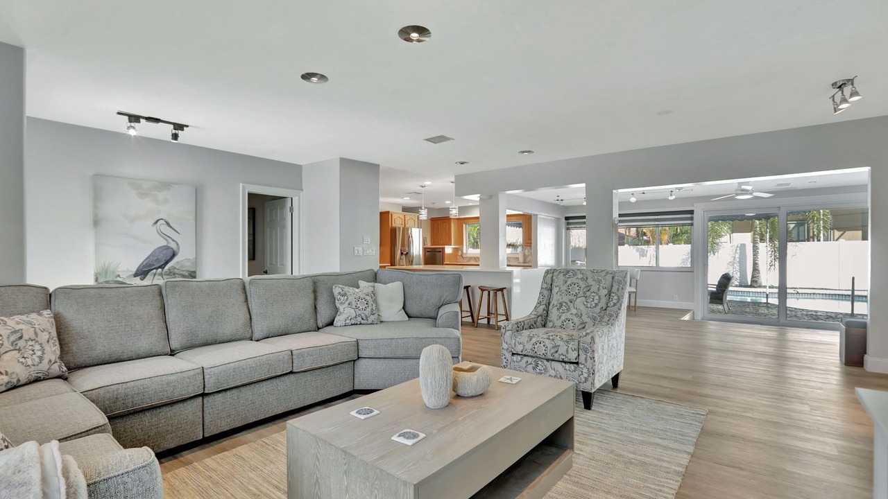 Photo of Livingroom in The Cove