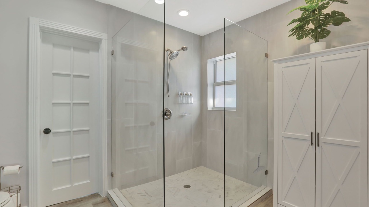 Photo of Bathroom in The Cove