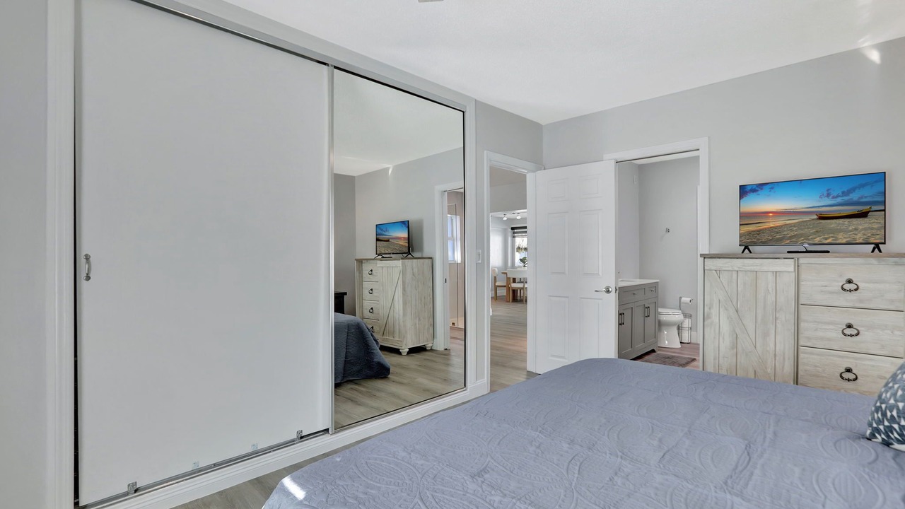 Photo of Bedroom in The Cove