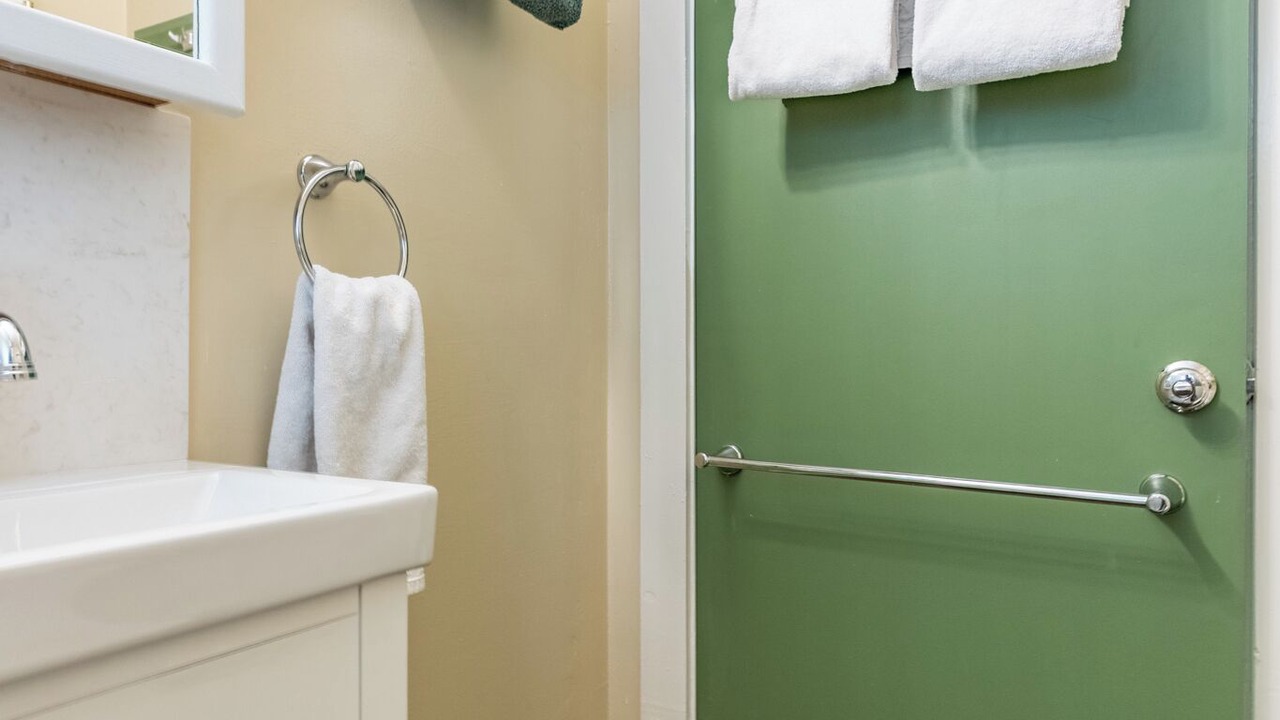 Photo of Bathroom in Garfield