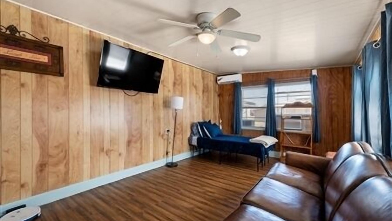 Photo of Livingroom in Port Mansfield