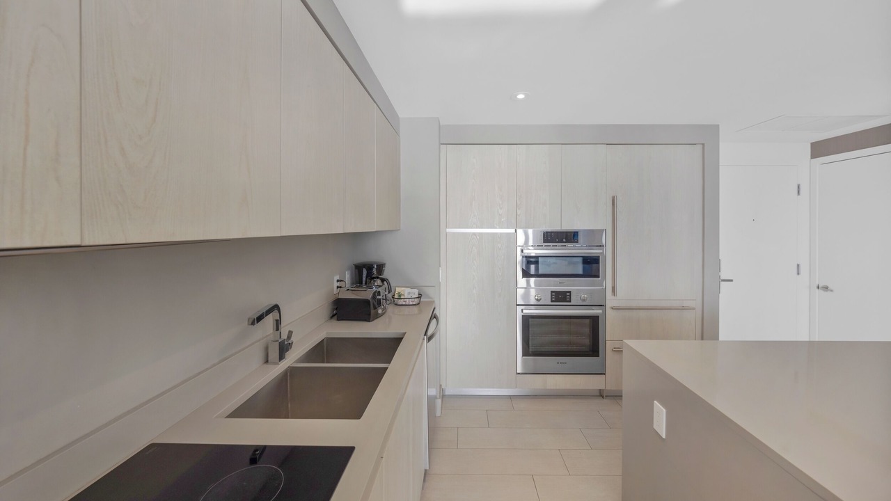 Photo of Kitchen in Hollywood South Central Beach