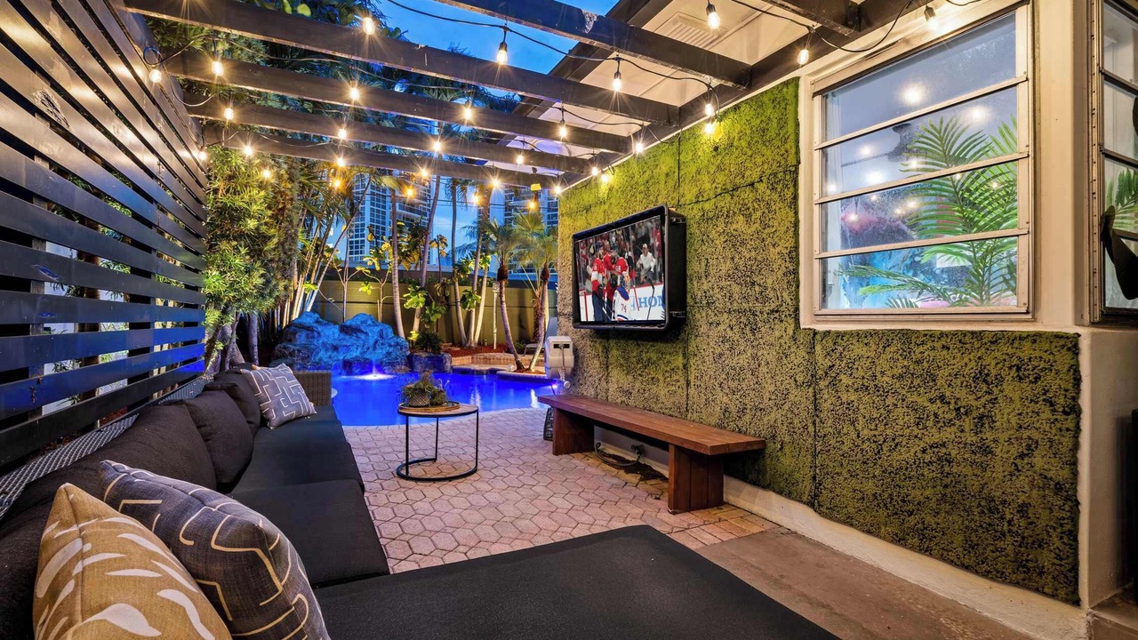 Photo of Patio Balcony in Lauderdale Beach