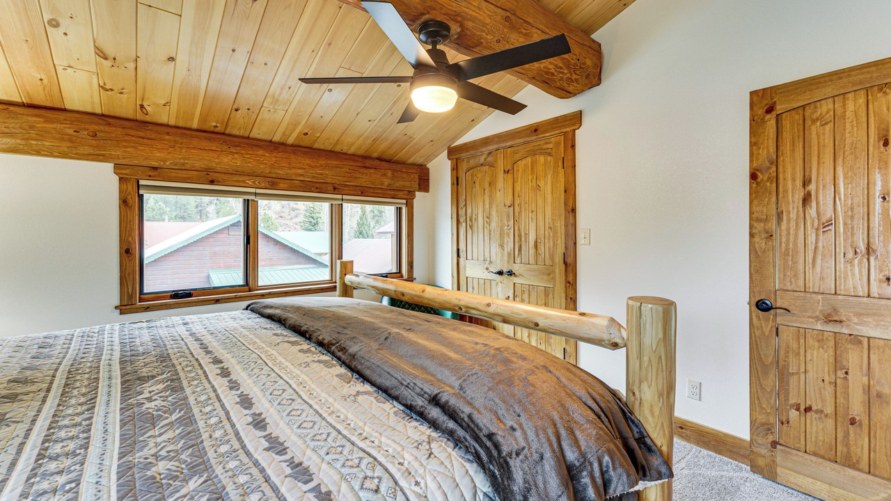 Photo of Bedroom in Red River