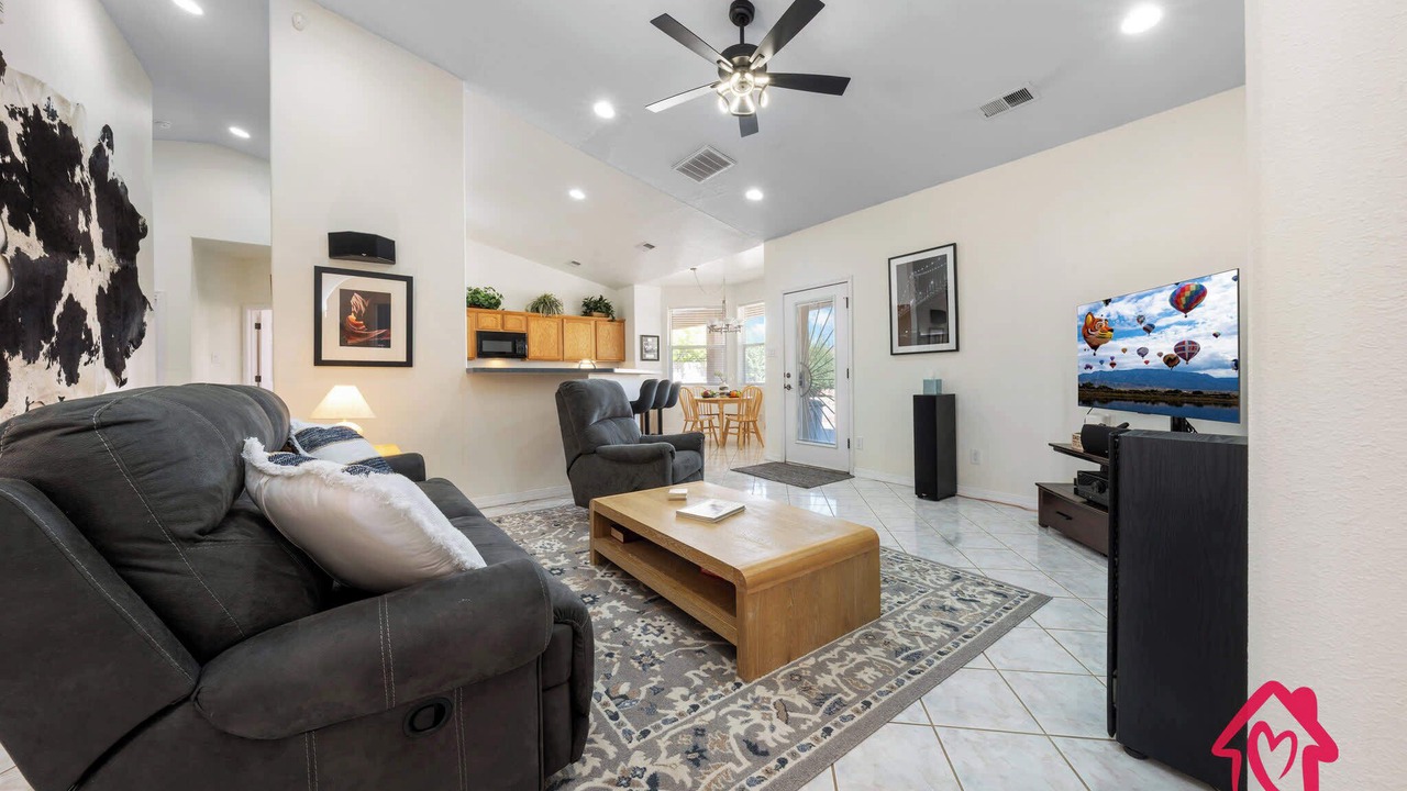 Photo of Livingroom in Albuquerque
