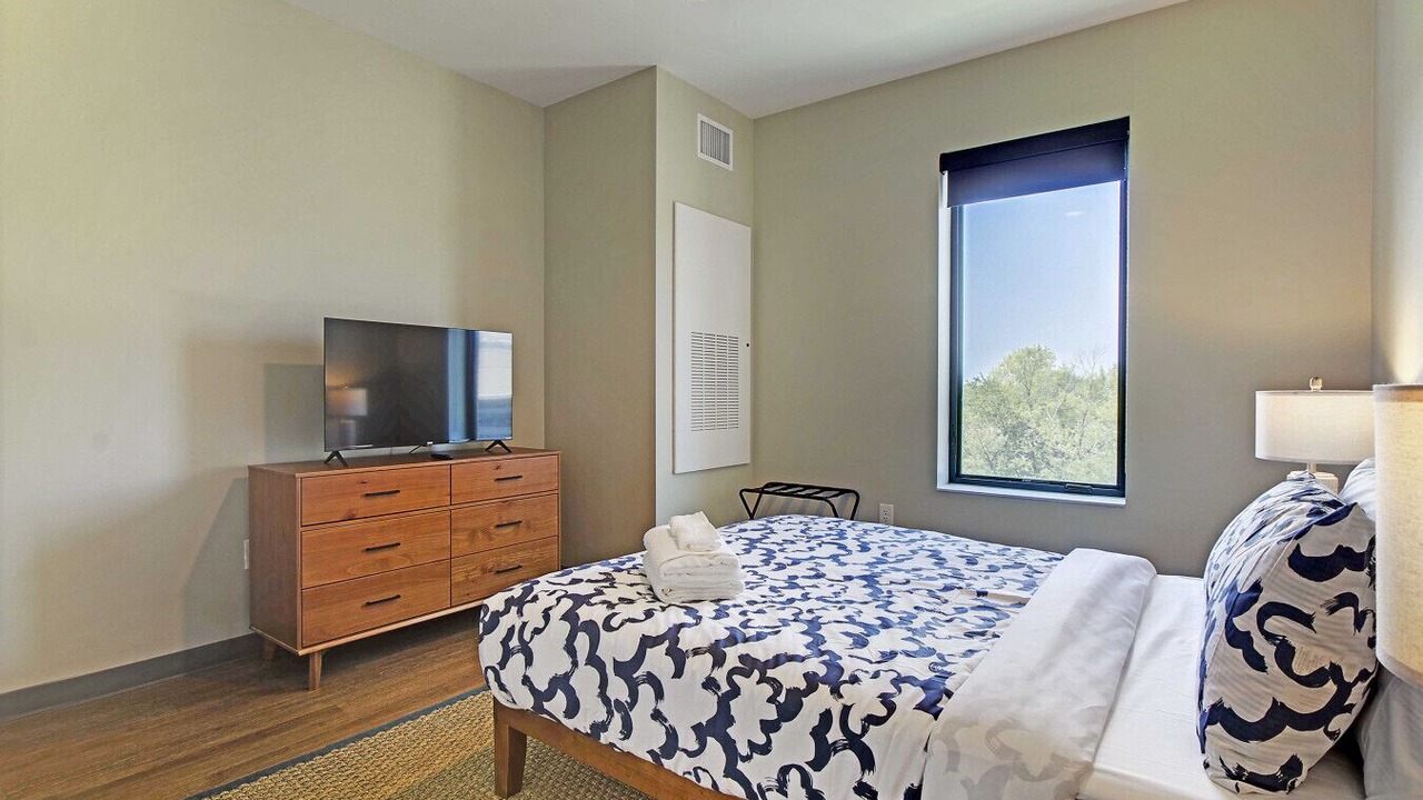 Photo of Bedroom in Cleveland