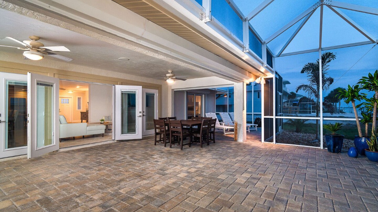 Photo of Outdoor in Point of Pines