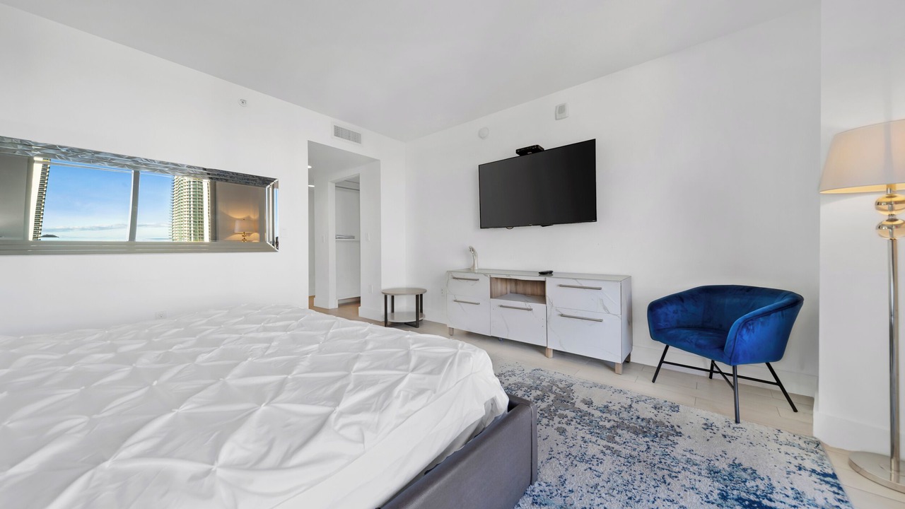 Photo of Bedroom in Hallandale Beach