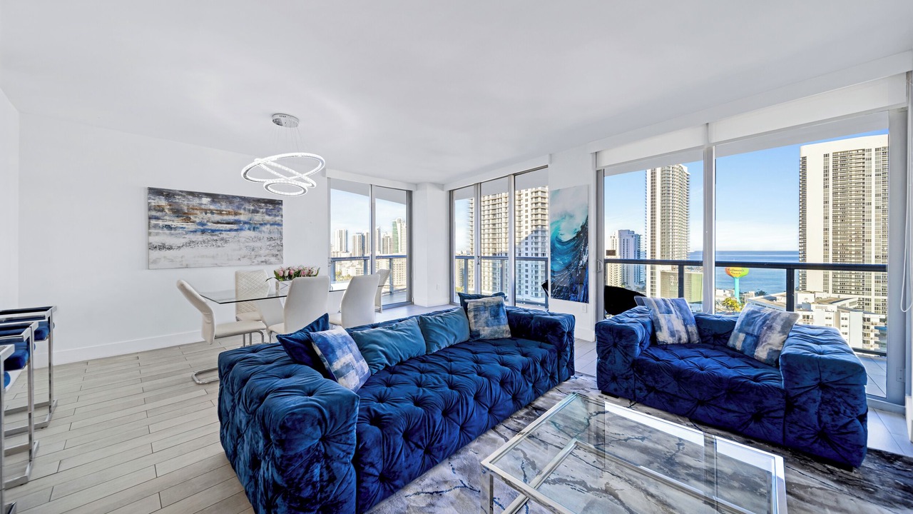 Photo of Livingroom in Hallandale Beach
