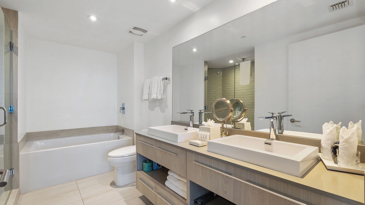 Photo of Bathroom in Hollywood South Central Beach