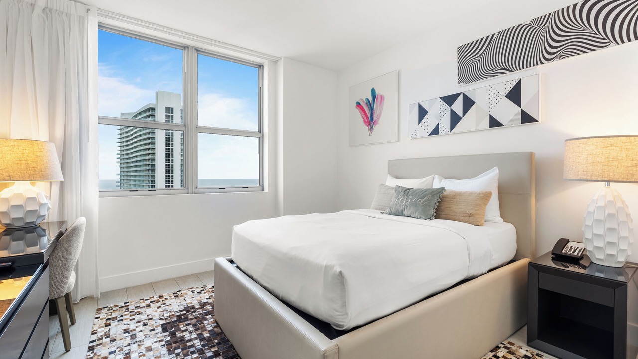 Photo of Bedroom in Hollywood South Central Beach