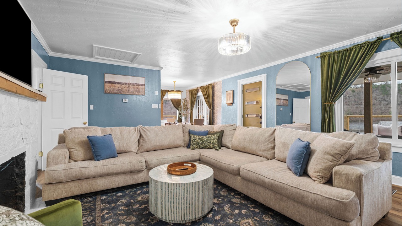 Photo of Livingroom in Rockaway Beach