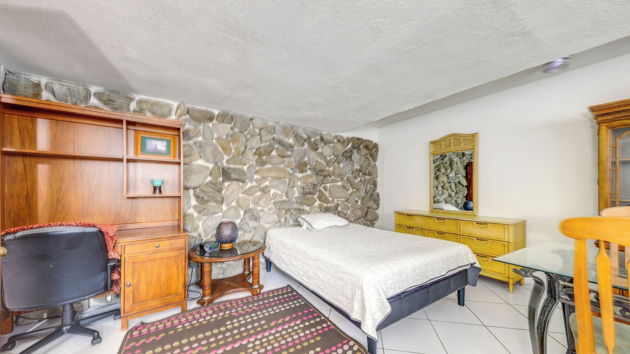 Photo of Bedroom in Miramar
