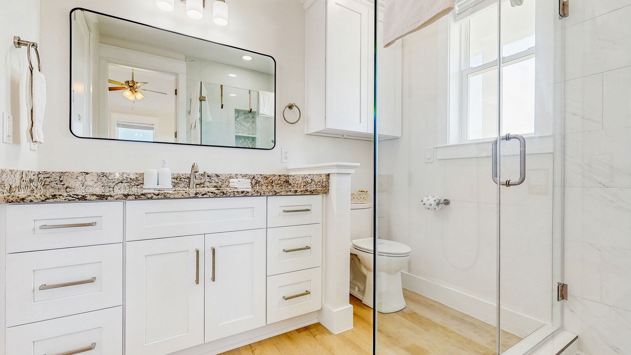 Photo of Bathroom in Galveston
