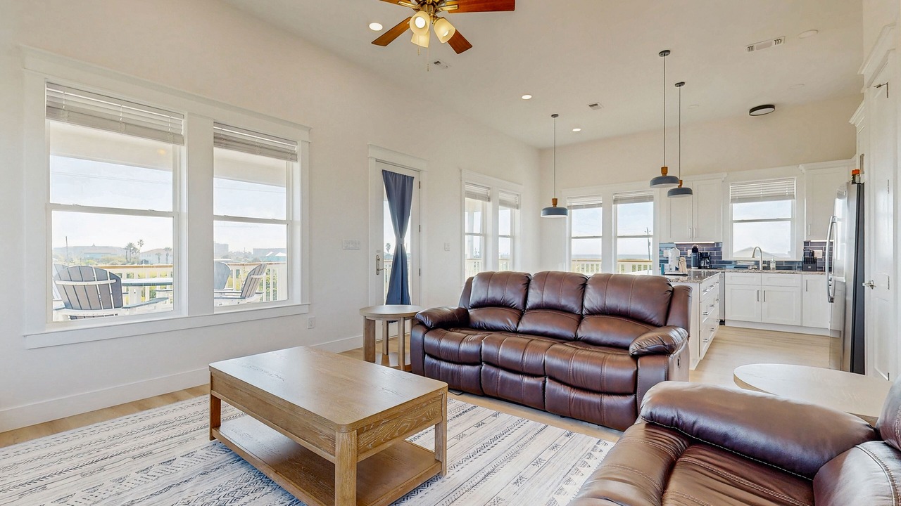 Photo of Livingroom in Galveston