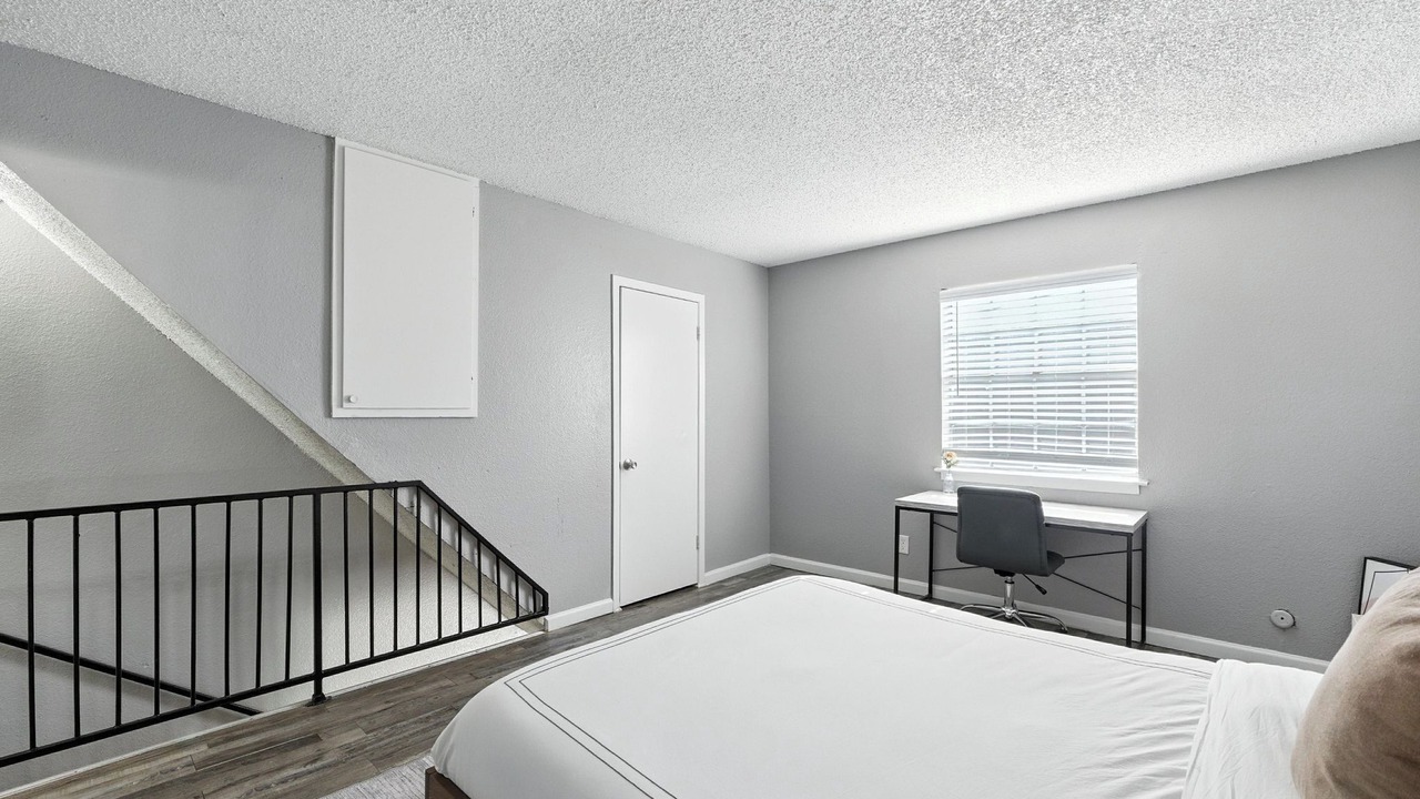 Photo of Bedroom in South Arlington
