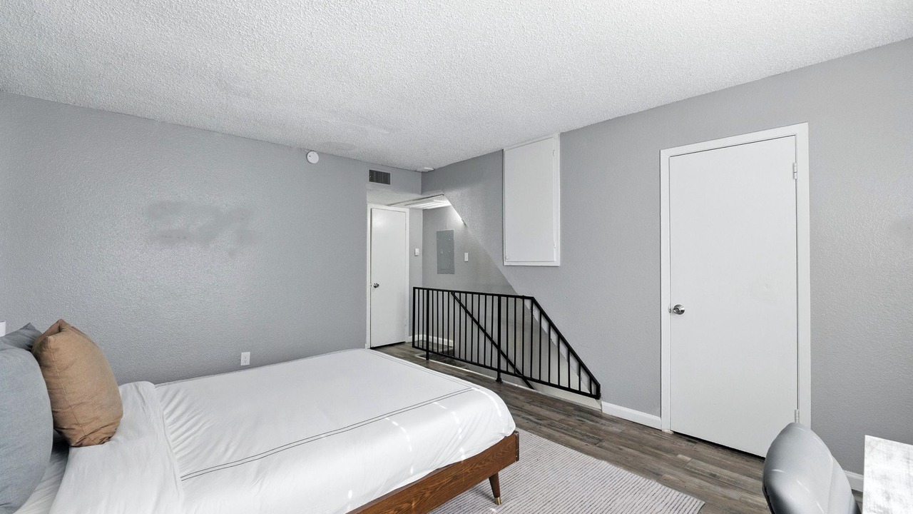 Photo of Bedroom in South Arlington