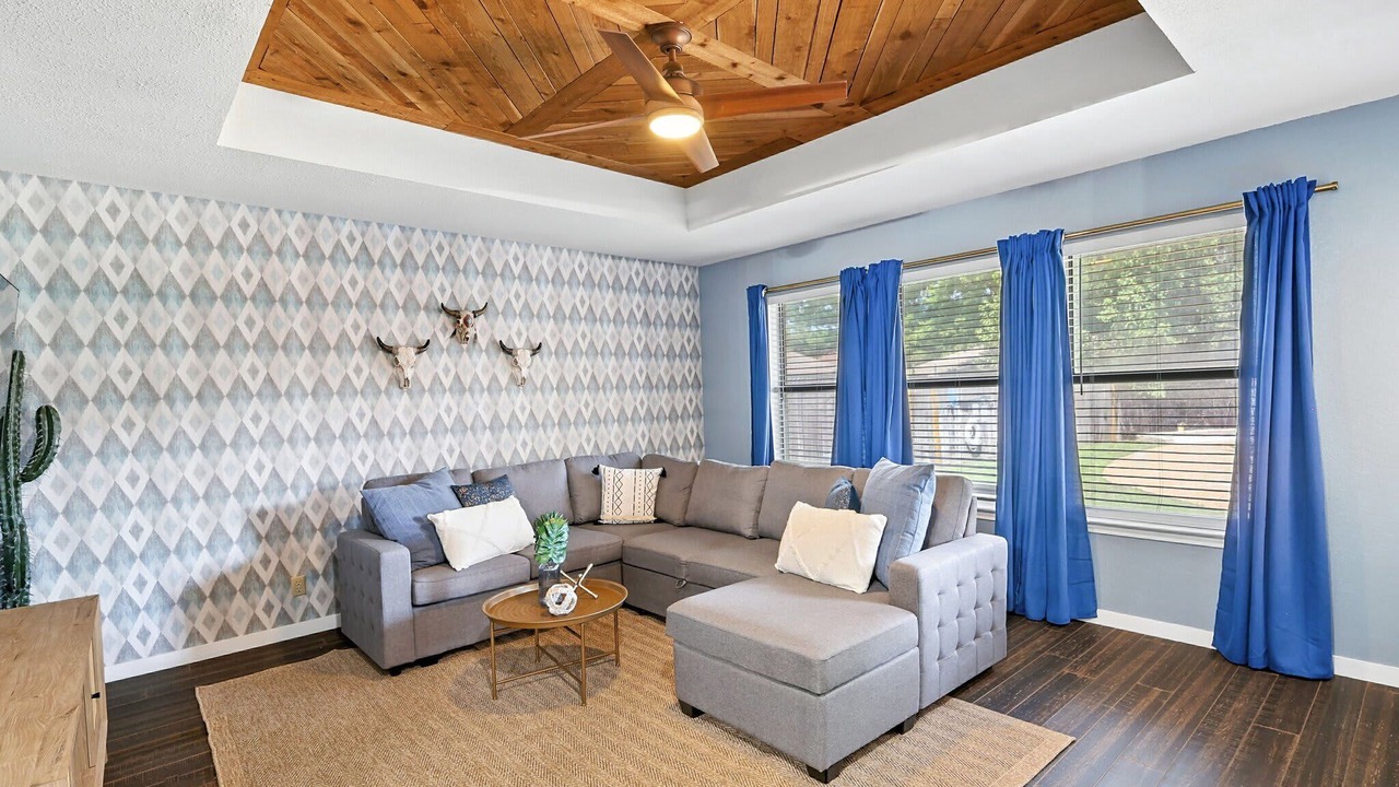Photo of Livingroom in Keller
