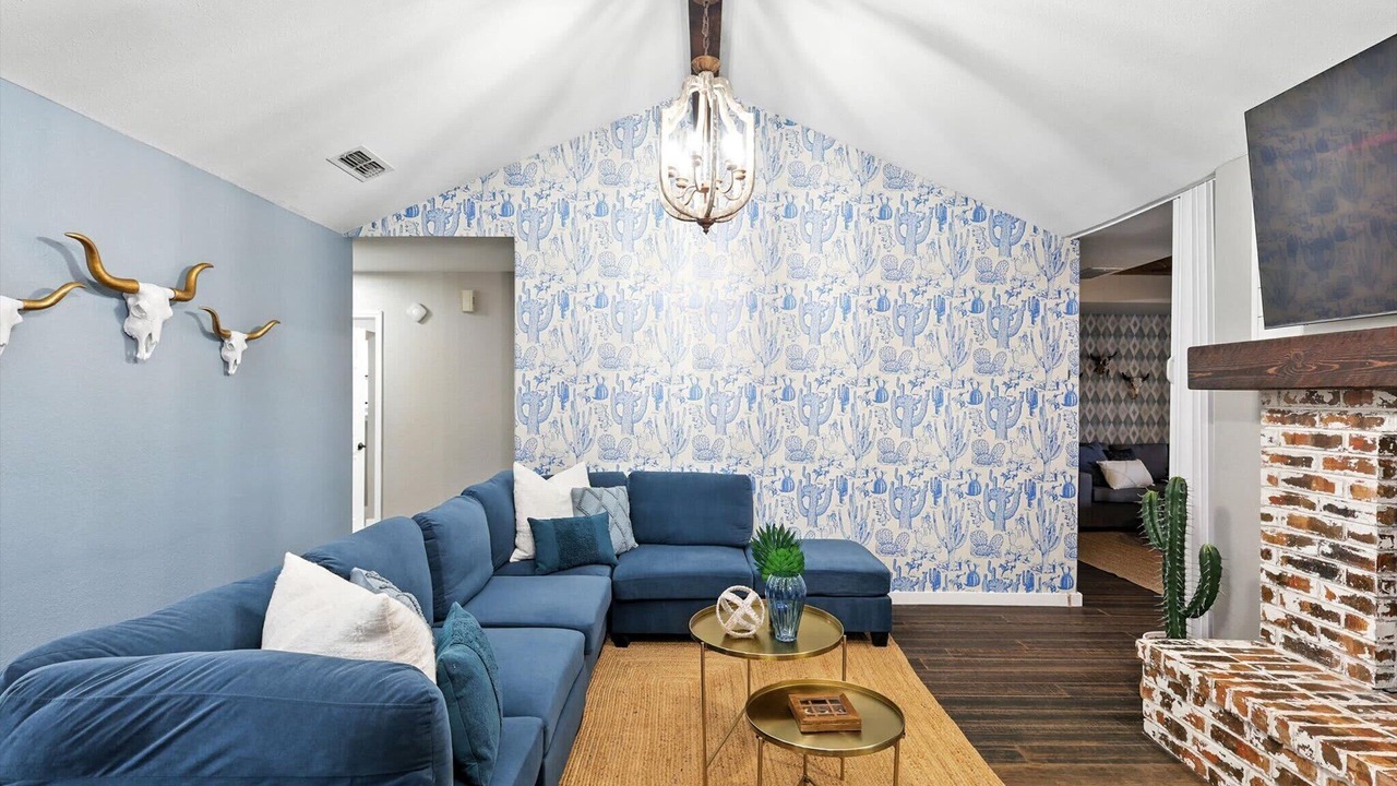 Photo of Livingroom in Keller