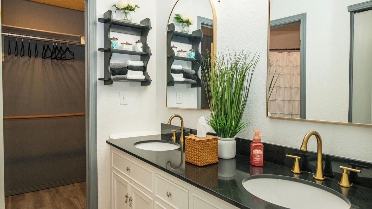 Photo of Bathroom in Biggs Field