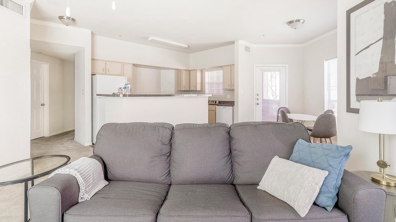 Photo of Livingroom in Southbelt/Ellington