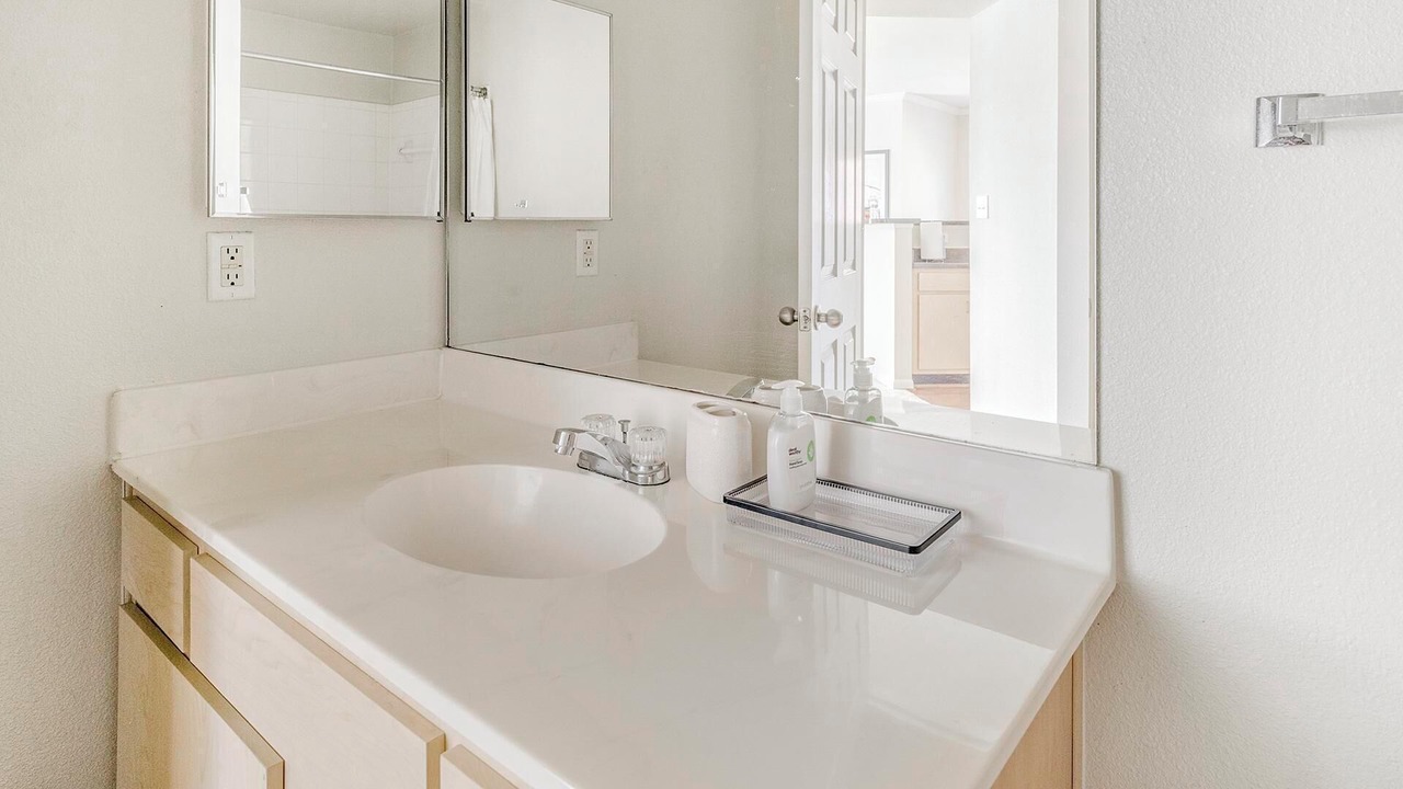 Photo of Bathroom in Southbelt/Ellington