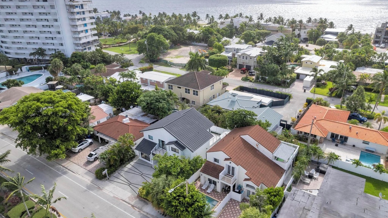 Photo of Outdoor in Lauderdale Beach