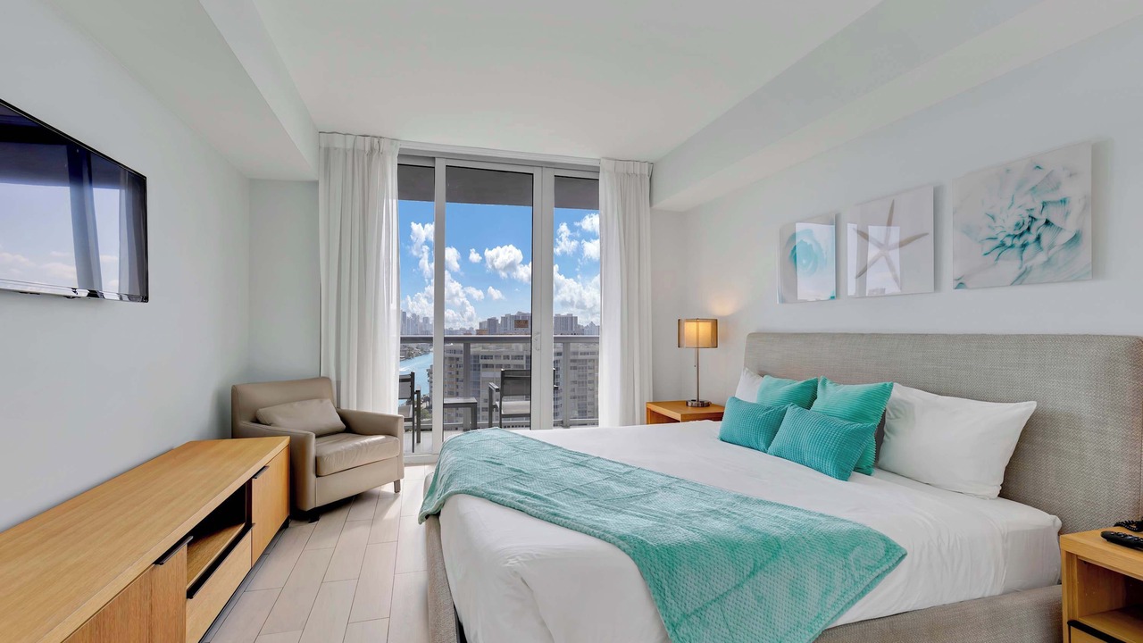 Photo of Bedroom in Hallandale Beach