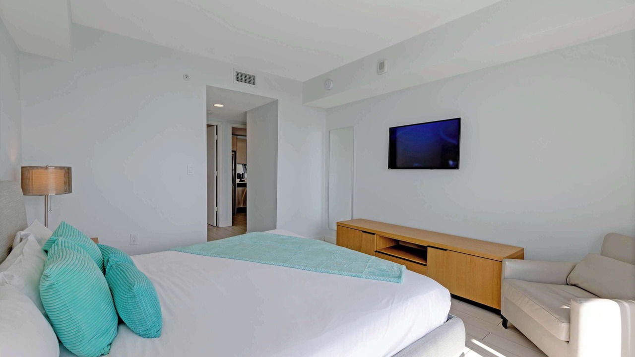 Photo of Bedroom in Hallandale Beach