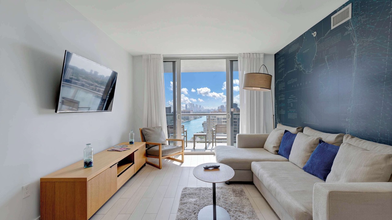 Photo of Livingroom in Hallandale Beach