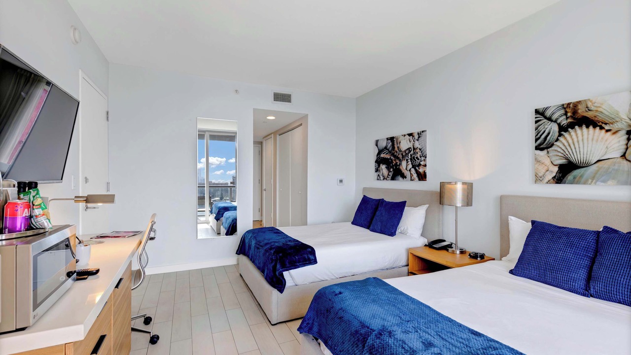 Photo of Bedroom in Hallandale Beach