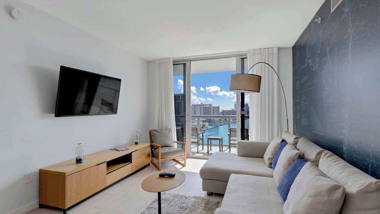 Photo of Livingroom in Hallandale Beach