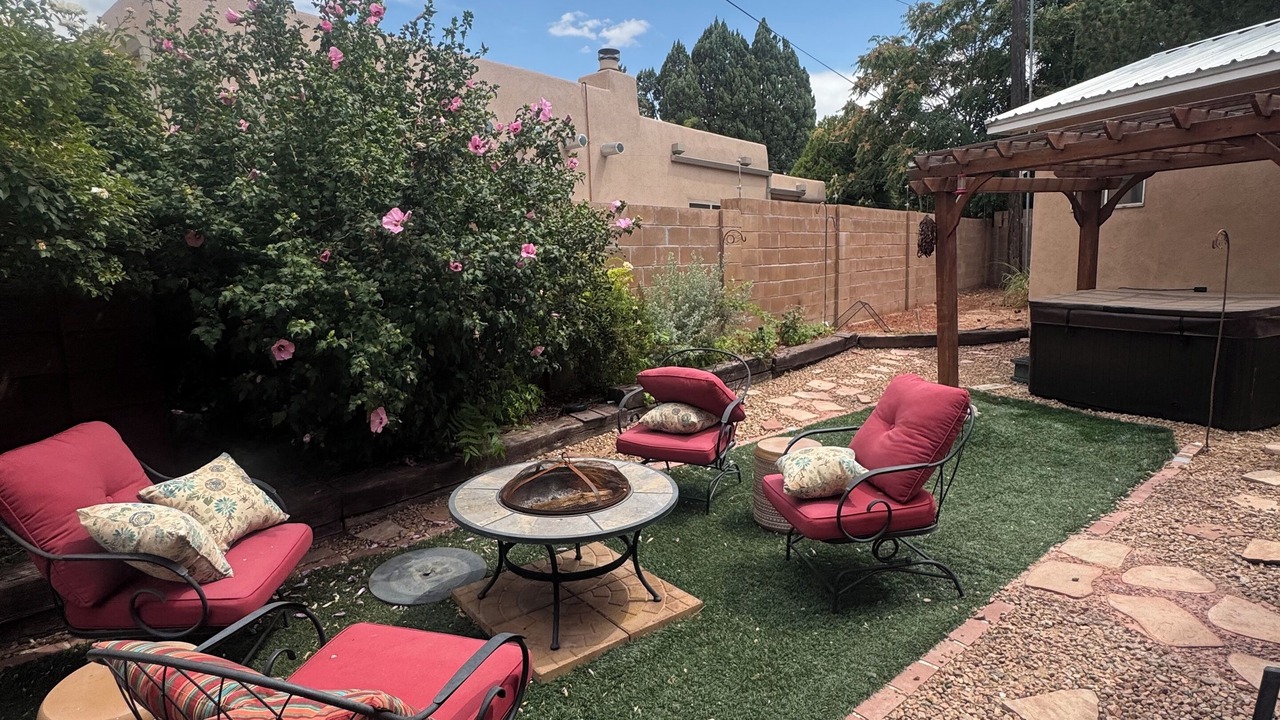 Photo of Patio Balcony in Northeast Heights