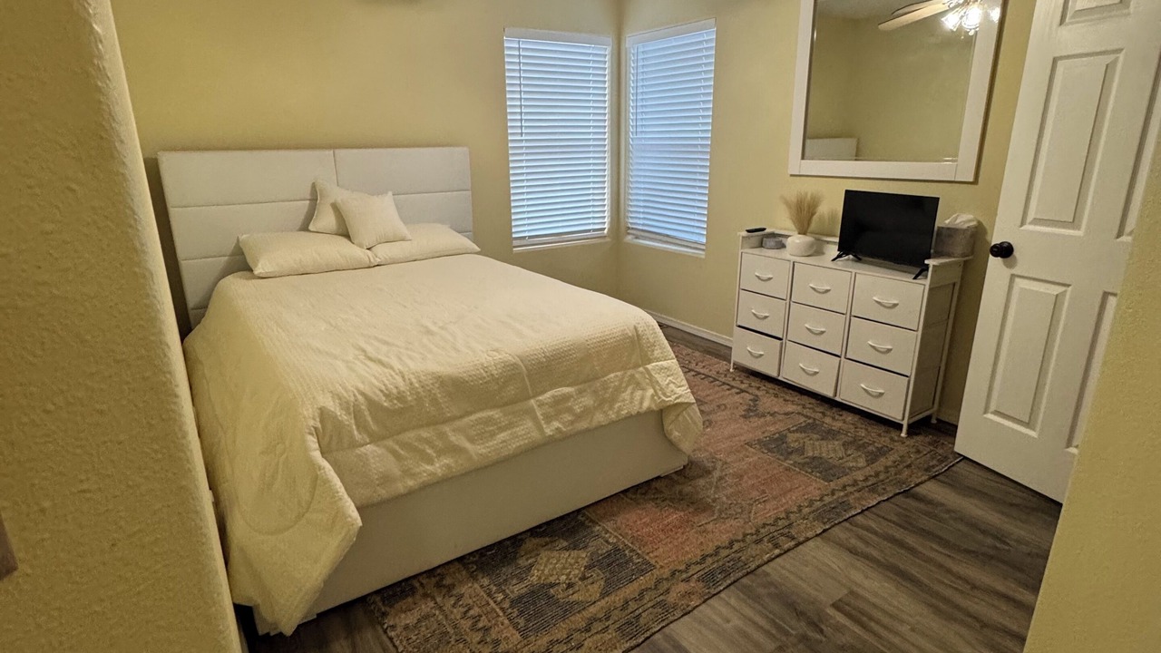 Photo of Bedroom in Northeast Heights