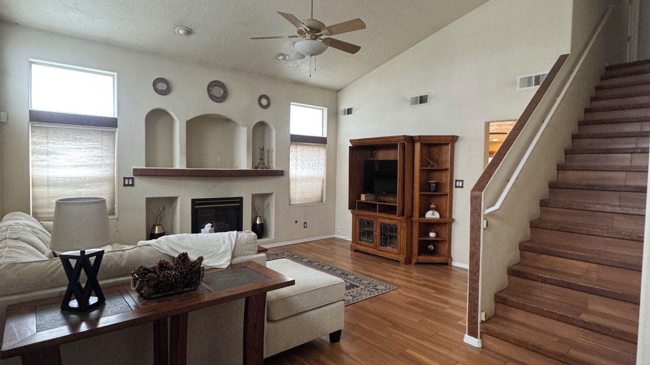 Photo of Livingroom in Northeast Heights