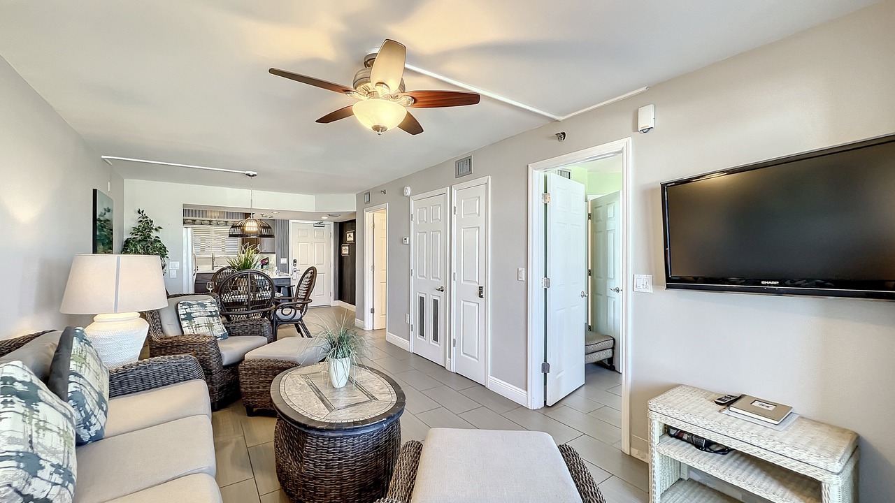 Photo of Livingroom in New Smyrna Beach