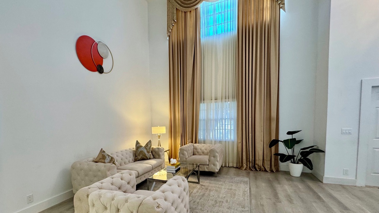 Photo of Livingroom in Pembroke Pines