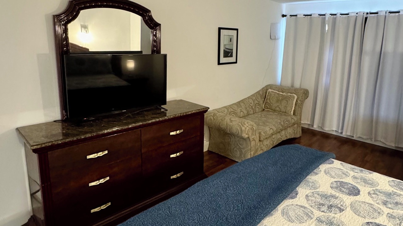 Photo of Bedroom in Pembroke Pines