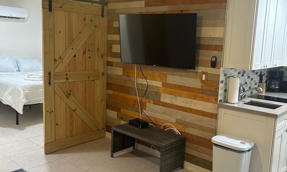 Photo of Bedroom in Pompano Beach