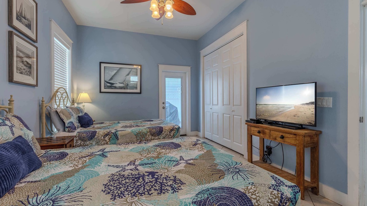 Photo of Bedroom in Emerald Waters Village