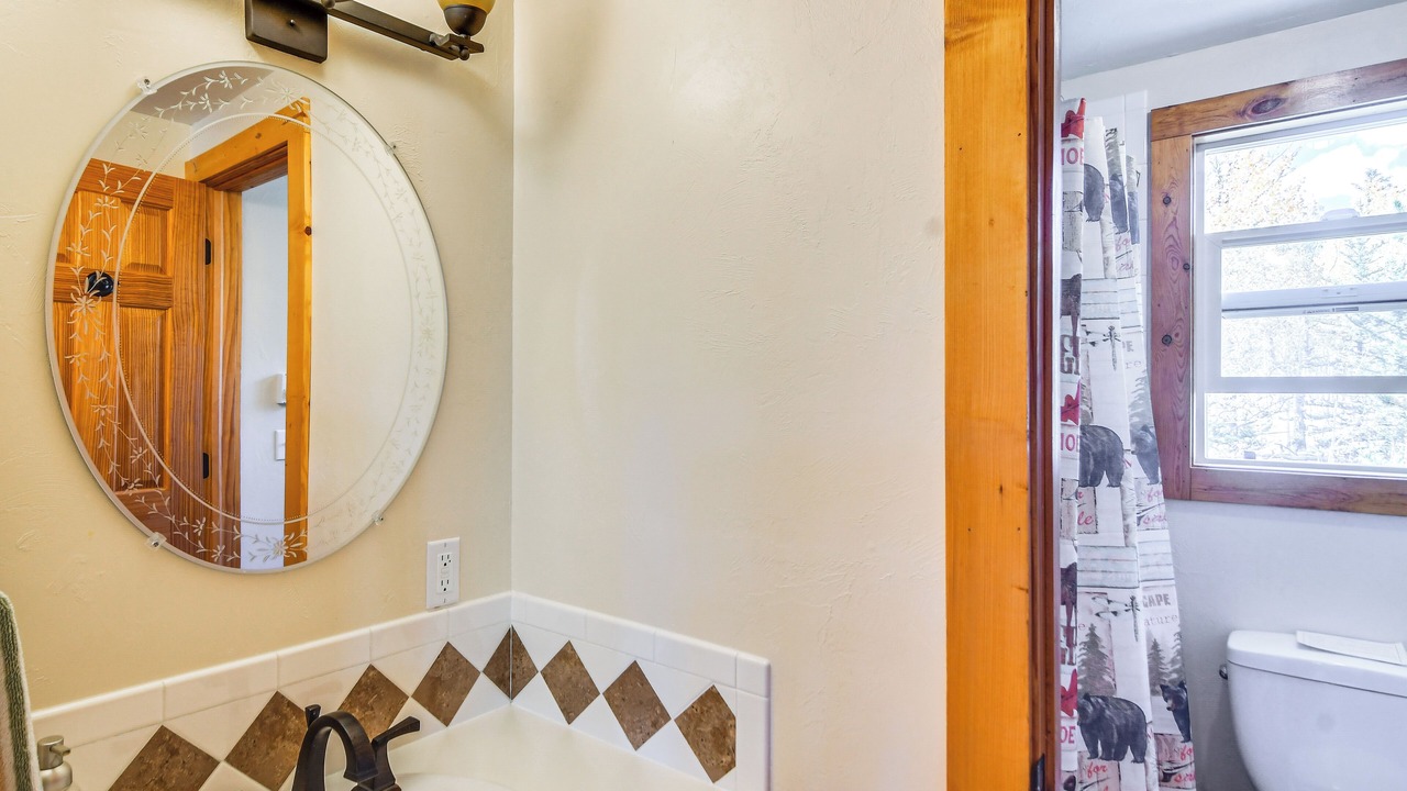 Photo of Bathroom in Indian Mountain