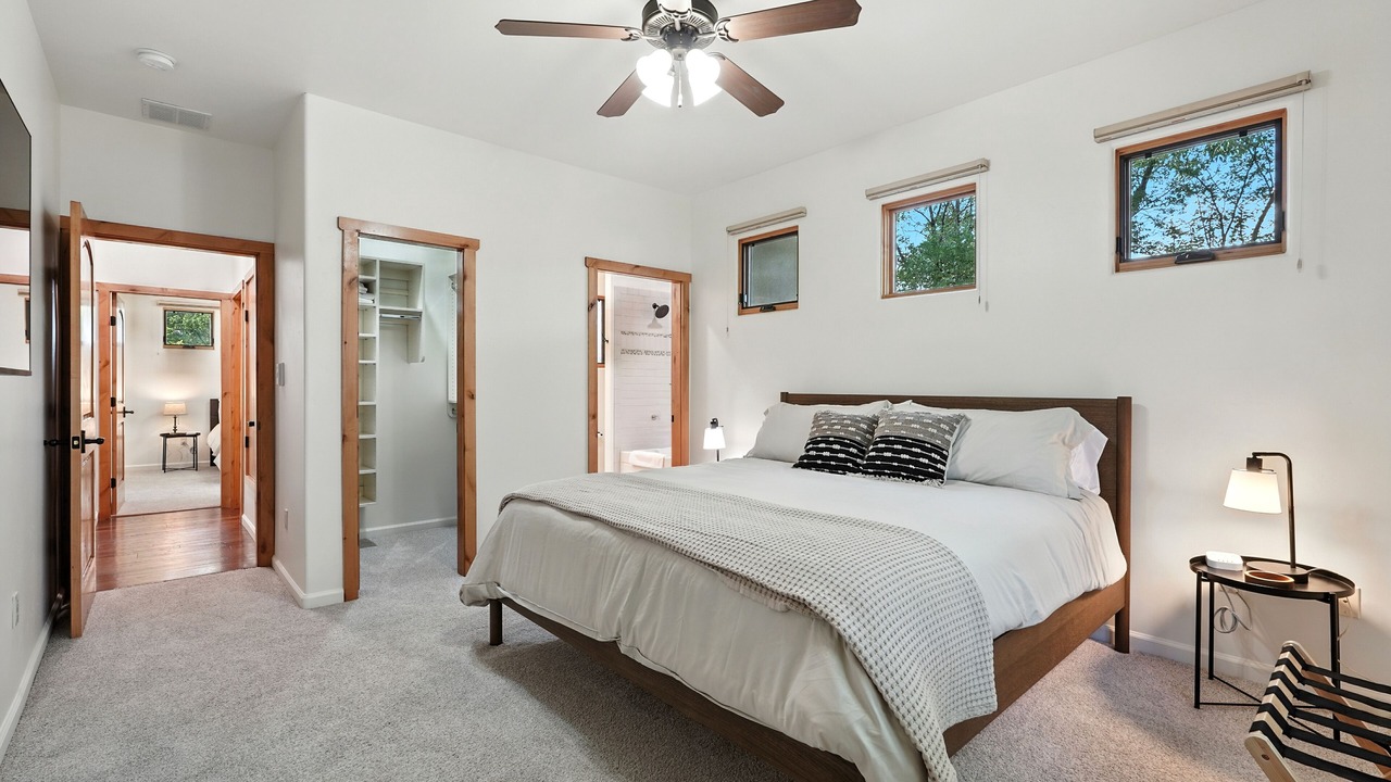 Photo of Bedroom in Corrales