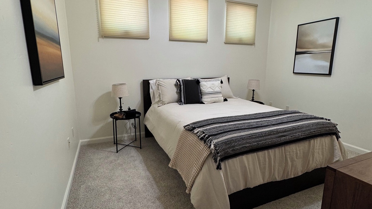 Photo of Bedroom in Corrales