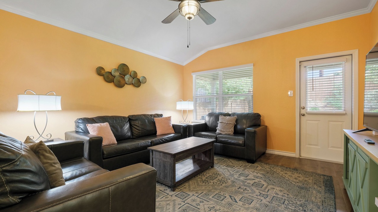 Photo of Livingroom in Southside