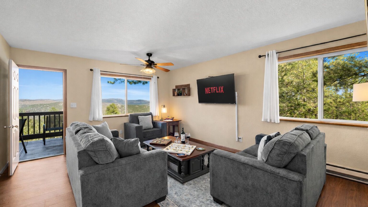 Photo of Livingroom in Bailey