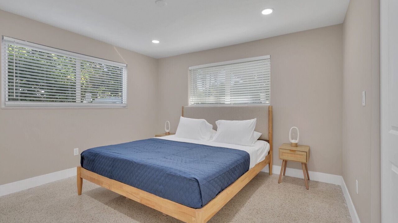 Photo of Bedroom in Golden Glades