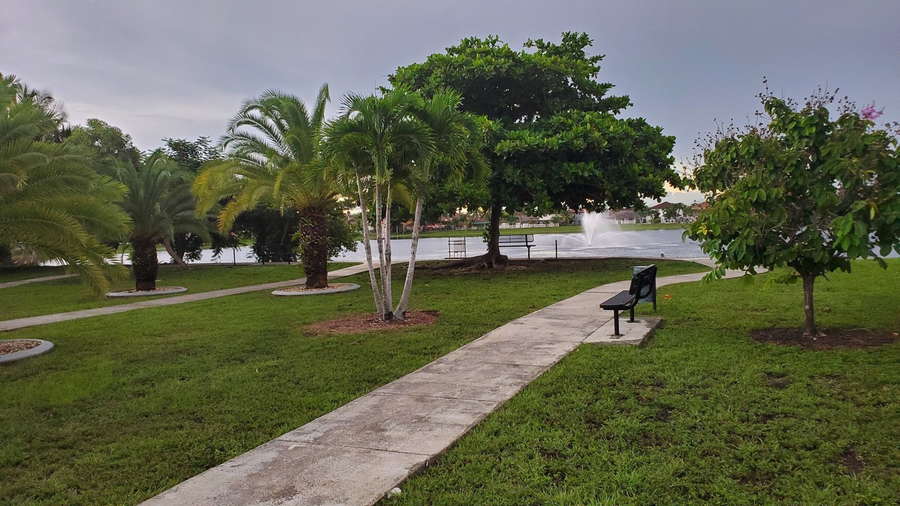 Photo of Outdoor in Tamiami