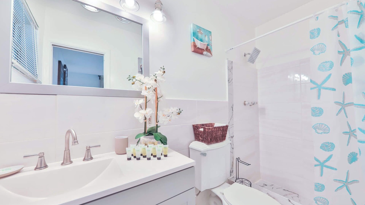 Photo of Bathroom in Hollywood Hills