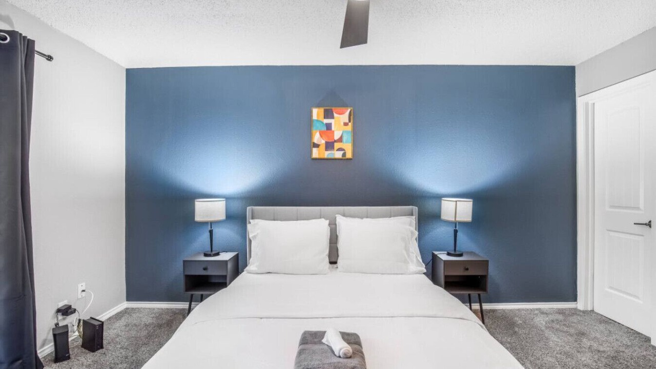Photo of Bedroom in Central Arlington